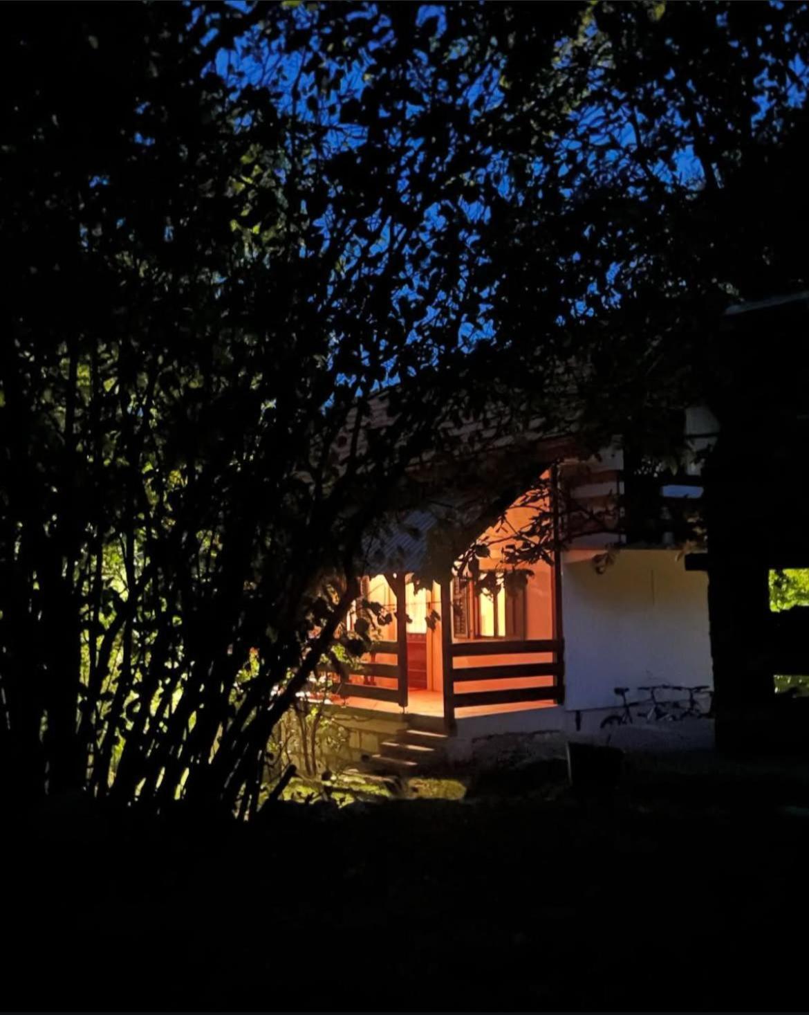 Lovcen4Me Vila Cetinje Exterior foto