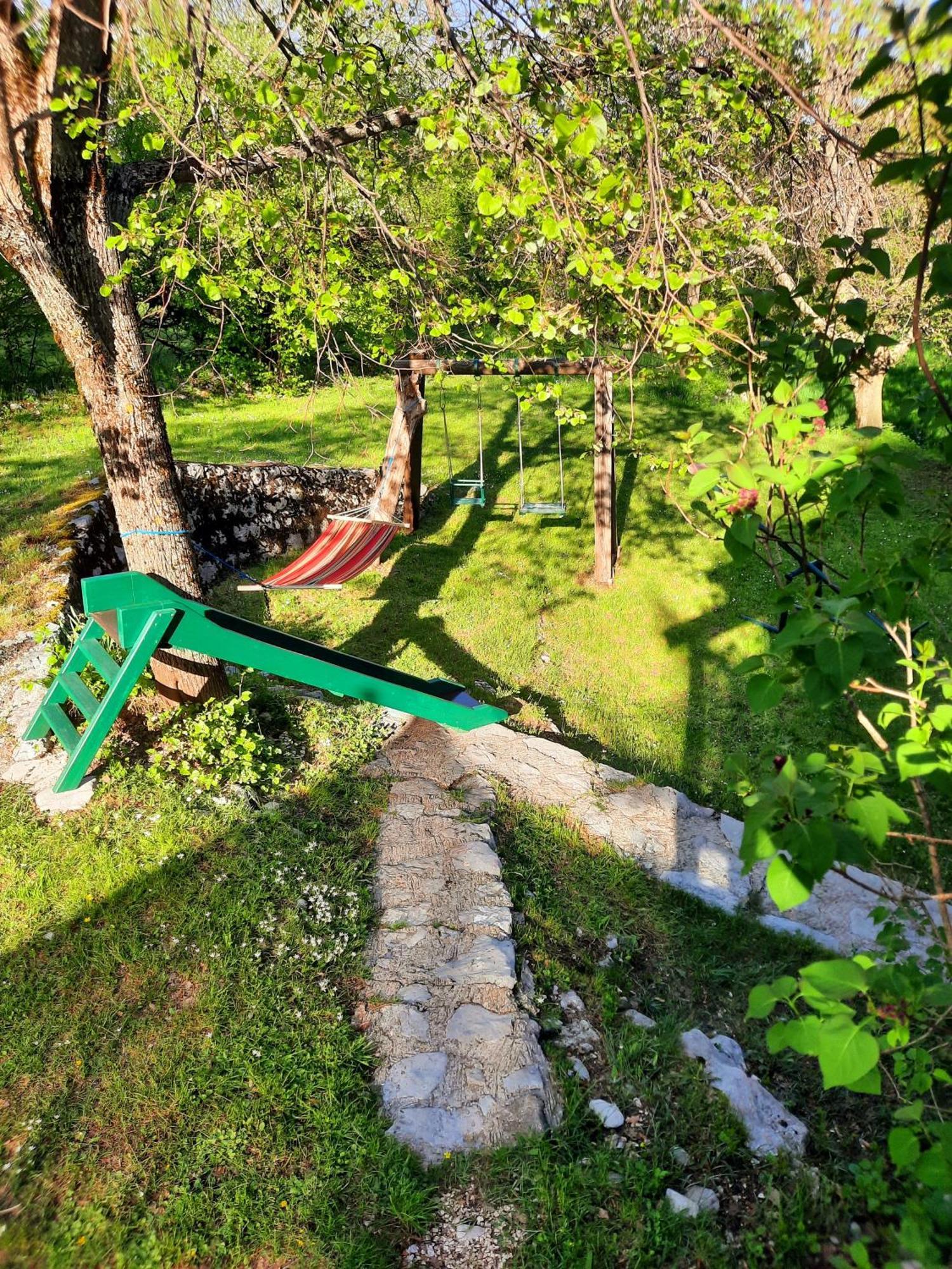 Lovcen4Me Vila Cetinje Exterior foto